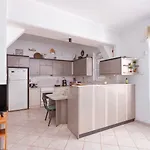 Lilian's House